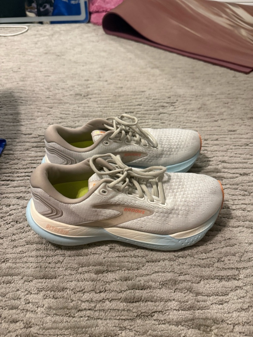 Brooks Women’s Light Beige Sneakers with Peach Accents